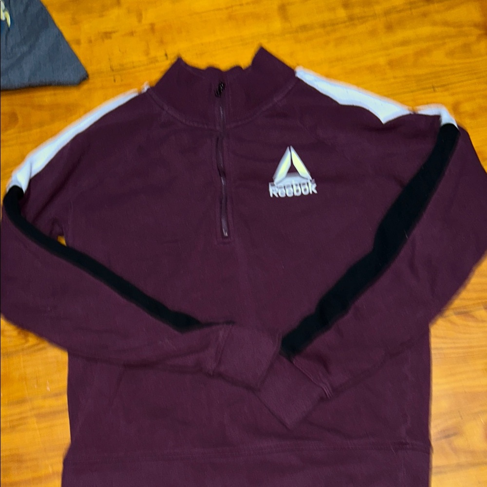 Reebok Men's Maroon and Black Sweater